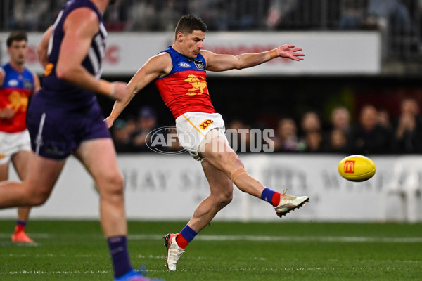 AFL 2025 Round 23 - Fremantle v Brisbane - A-61382517