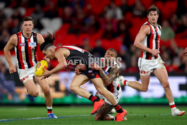 AFL 2025 Round 23 - Essendon v St Kilda - A-61382532