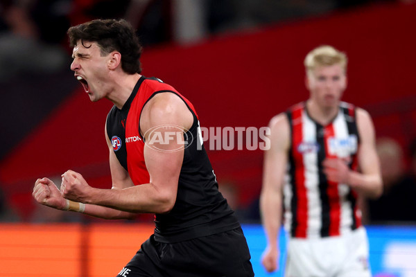AFL 2025 Round 23 - Essendon v St Kilda - A-61382535