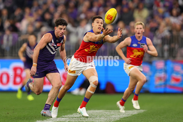 AFL 2025 Round 23 - Fremantle v Brisbane - A-61382538