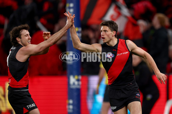 AFL 2025 Round 23 - Essendon v St Kilda - A-61383684