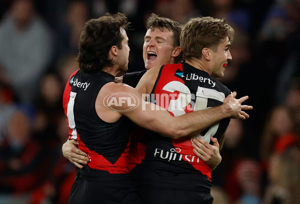 AFL 2025 Round 23 - Essendon v St Kilda - A-61385297