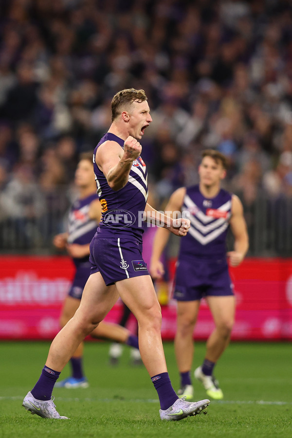 AFL 2025 Round 23 - Fremantle v Brisbane - A-61385308