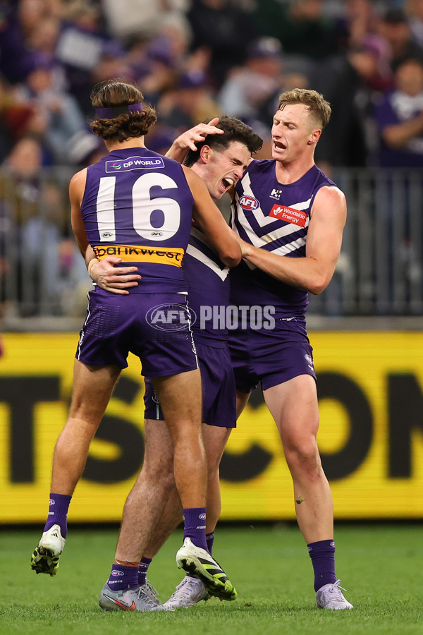 AFL 2025 Round 23 - Fremantle v Brisbane - A-61385331