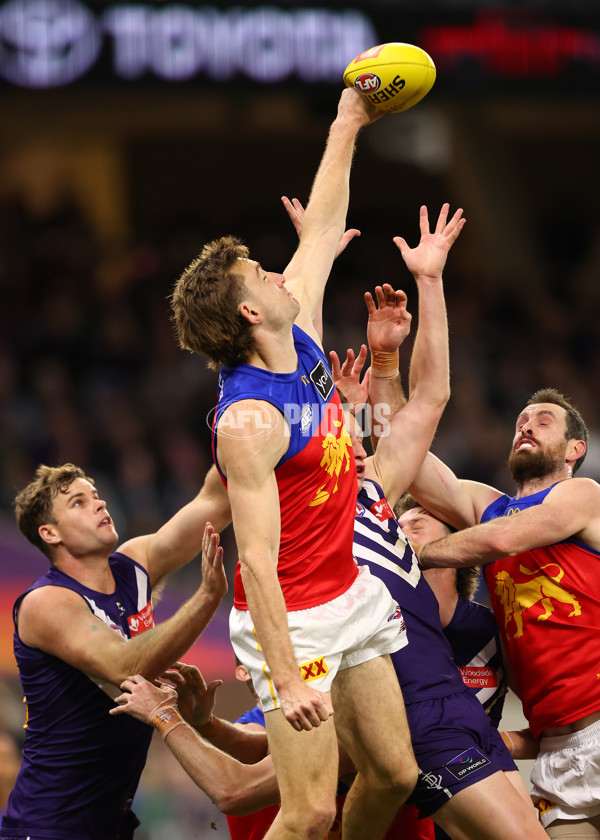 AFL 2025 Round 23 - Fremantle v Brisbane - A-61385340