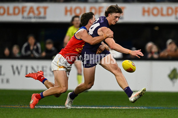 AFL 2025 Round 23 - Fremantle v Brisbane - A-61386220