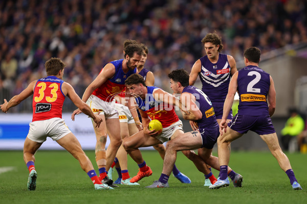 AFL 2025 Round 23 - Fremantle v Brisbane - A-61386226