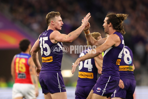 AFL 2025 Round 23 - Fremantle v Brisbane - A-61386245