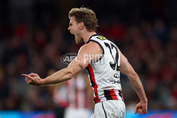 AFL 2025 Round 23 - Essendon v St Kilda - A-61388308