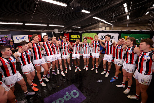 AFL 2025 Round 23 - Essendon v St Kilda - A-61388331