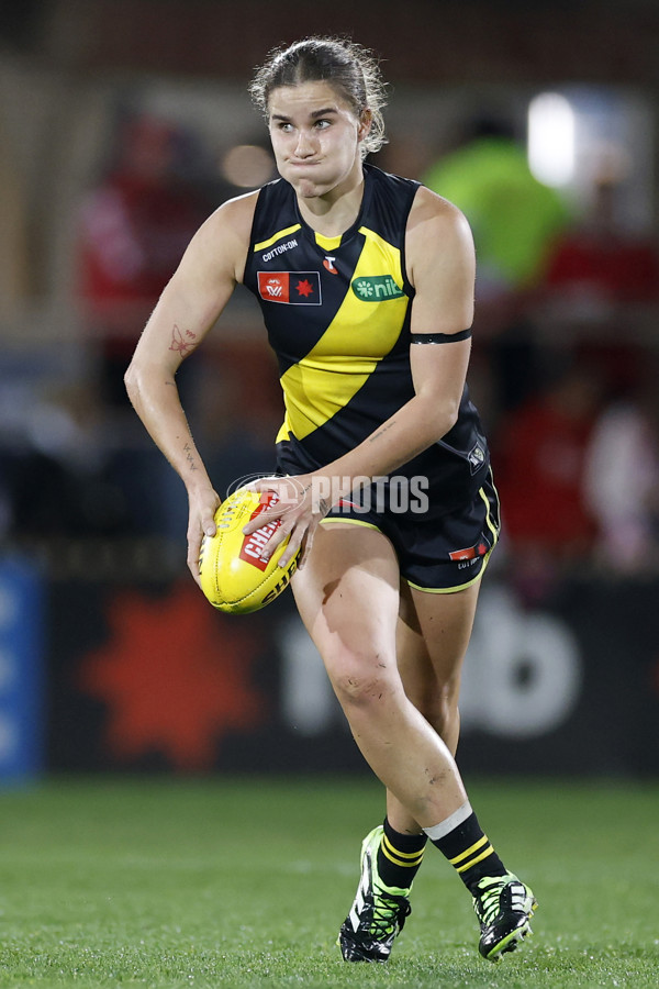 AFLW 2025 Round 01 - Sydney v Richmond - A-61388343