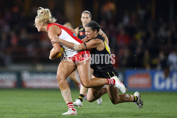 AFLW 2025 Round 01 - Sydney v Richmond - A-61388388