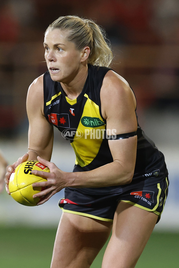 AFLW 2025 Round 01 - Sydney v Richmond - A-61389047
