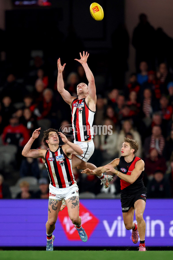 AFL 2025 Round 23 - Essendon v St Kilda - A-61389062