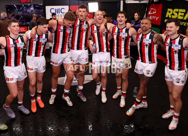 AFL 2025 Round 23 - Essendon v St Kilda - A-61389088