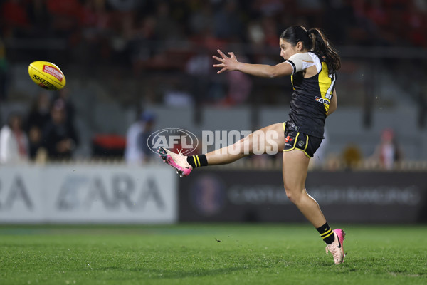 AFLW 2025 Round 01 - Sydney v Richmond - A-61389089