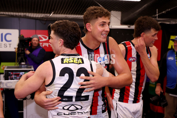 AFL 2025 Round 23 - Essendon v St Kilda - A-61389105