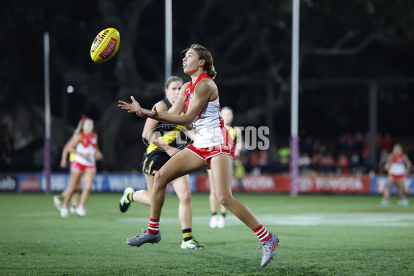 AFLW 2025 Round 01 - Sydney v Richmond - A-61390854
