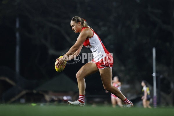 AFLW 2025 Round 01 - Sydney v Richmond - A-61390874