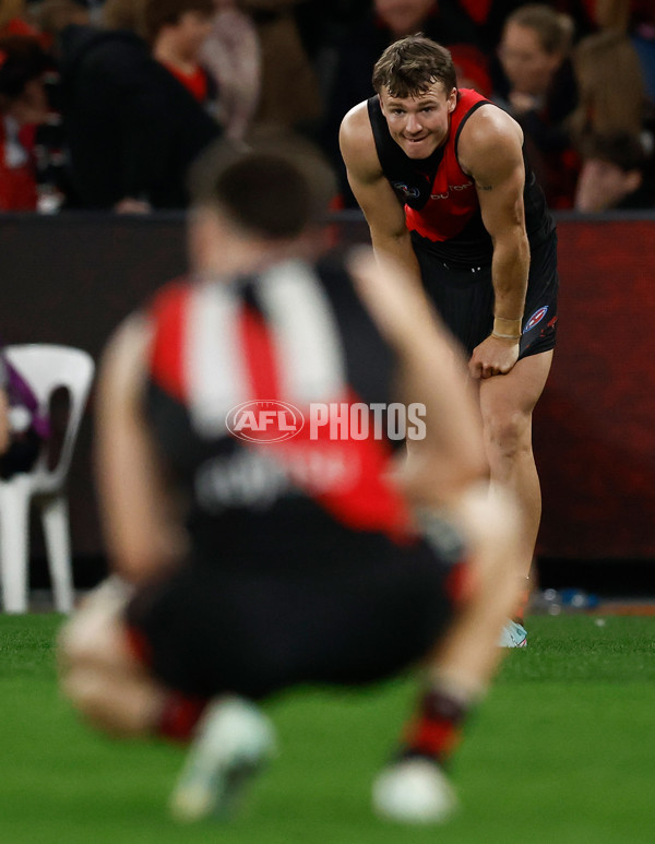 AFL 2025 Round 23 - Essendon v St Kilda - A-61390879