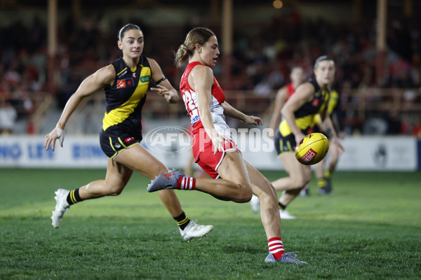 AFLW 2025 Round 01 - Sydney v Richmond - A-61391537