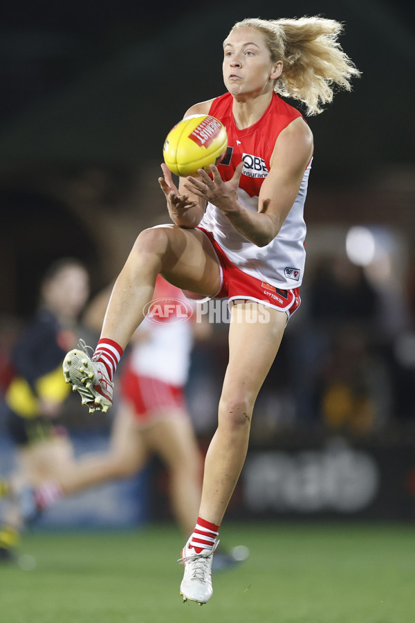 AFLW 2025 Round 01 - Sydney v Richmond - A-61391541