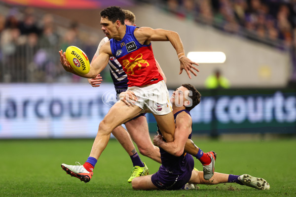 AFL 2025 Round 23 - Fremantle v Brisbane - A-61391544