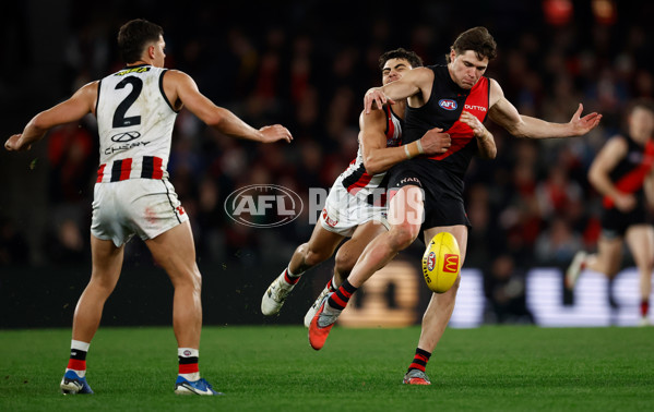 AFL 2025 Round 23 - Essendon v St Kilda - A-61391557