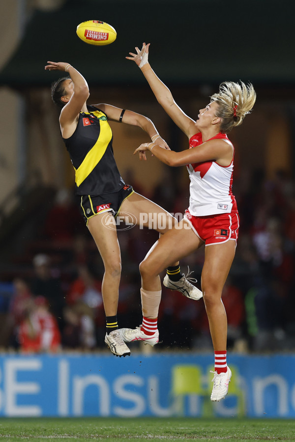 AFLW 2025 Round 01 - Sydney v Richmond - A-61391585