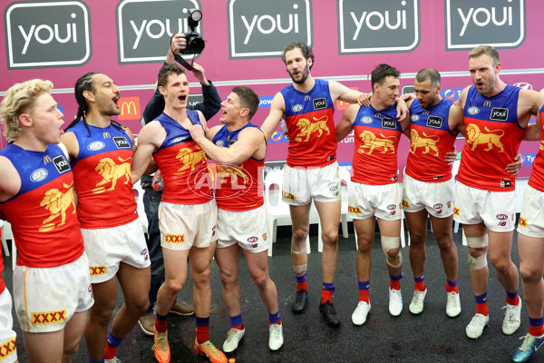 AFL 2025 Round 23 - Fremantle v Brisbane - A-61393857