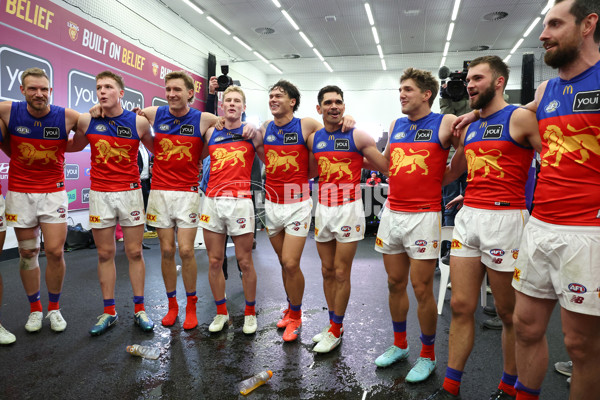 AFL 2025 Round 23 - Fremantle v Brisbane - A-61393859