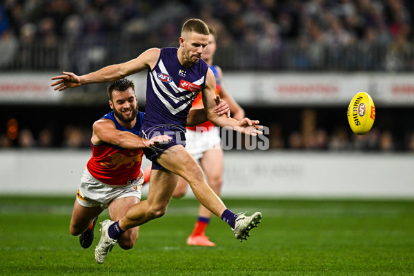 AFL 2025 Round 23 - Fremantle v Brisbane - A-61394467