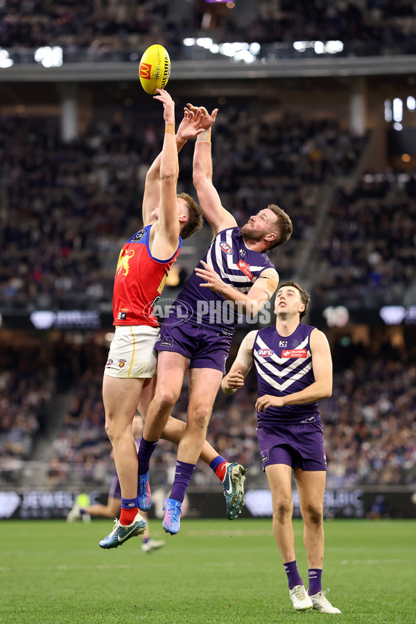 AFL 2025 Round 23 - Fremantle v Brisbane - A-61394470