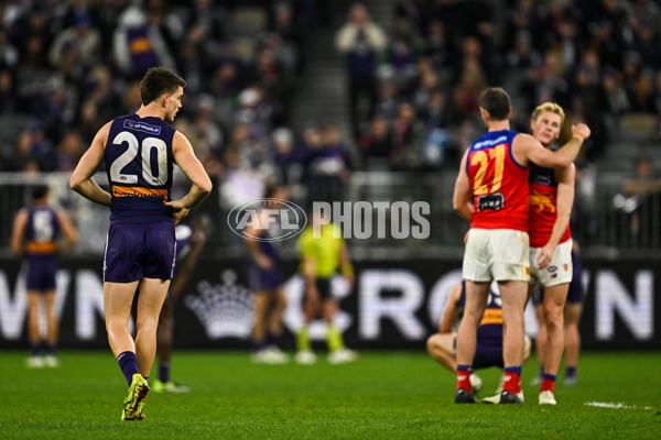 AFL 2025 Round 23 - Fremantle v Brisbane - A-61394495