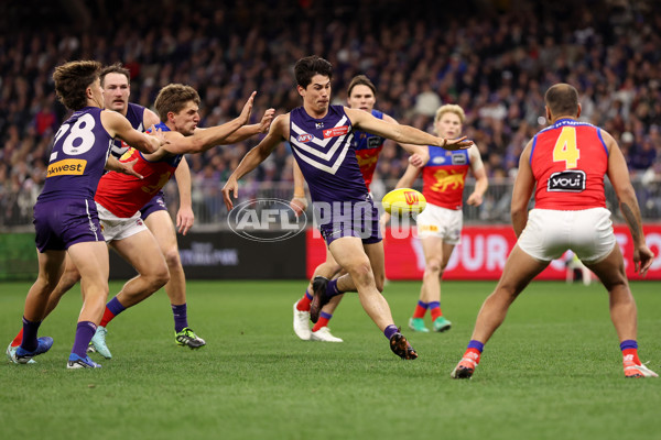 AFL 2025 Round 23 - Fremantle v Brisbane - A-61394565