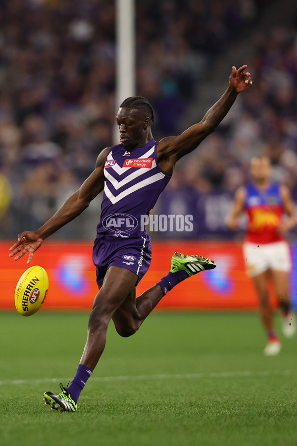 AFL 2025 Round 23 - Fremantle v Brisbane - A-61396297