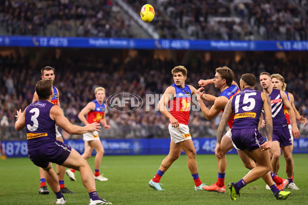 AFL 2025 Round 23 - Fremantle v Brisbane - A-61396301