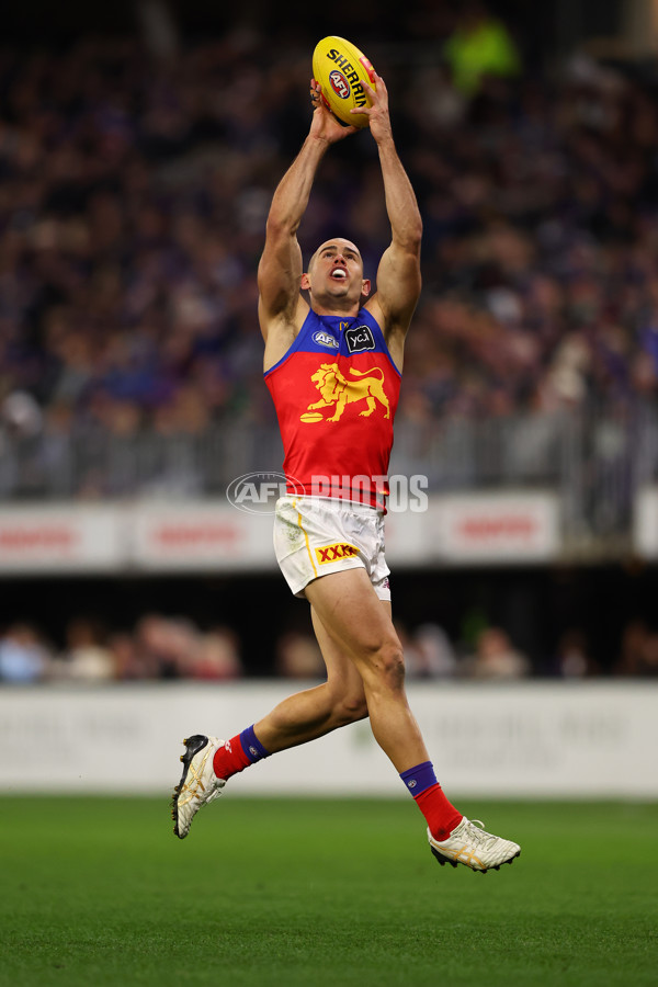 AFL 2025 Round 23 - Fremantle v Brisbane - A-61396311