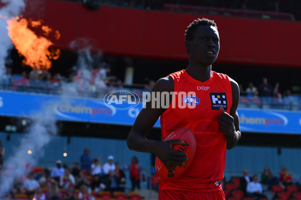 AFL 2025 Round 23 - Gold Coast v GWS - A-61399327