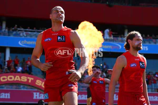 AFL 2025 Round 23 - Gold Coast v GWS - A-61399630