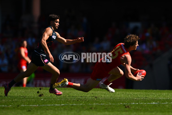 AFL 2025 Round 23 - Gold Coast v GWS - A-61399649