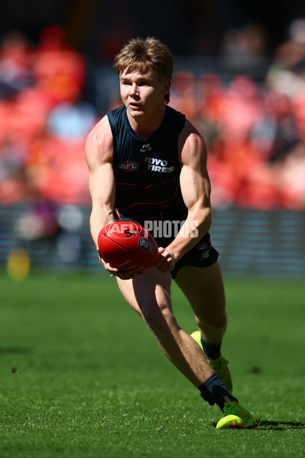 AFL 2025 Round 23 - Gold Coast v GWS - A-61399654