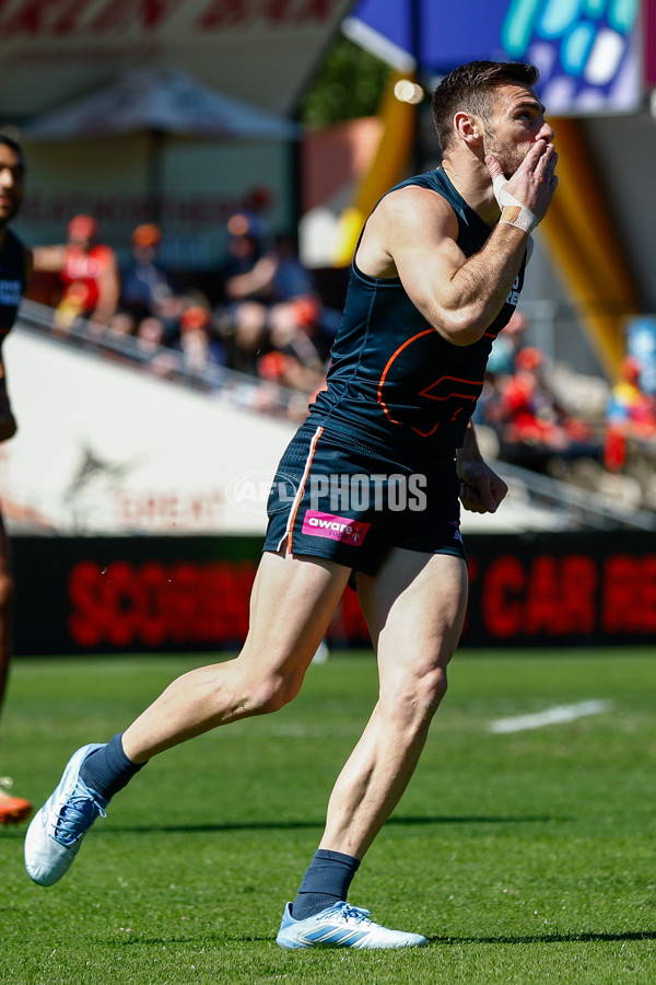 AFL 2025 Round 23 - Gold Coast v GWS - A-61399659