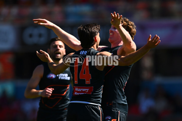 AFL 2025 Round 23 - Gold Coast v GWS - A-61402080