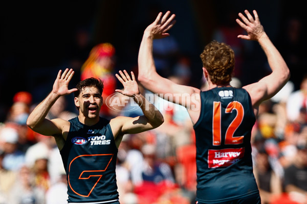 AFL 2025 Round 23 - Gold Coast v GWS - A-61402575