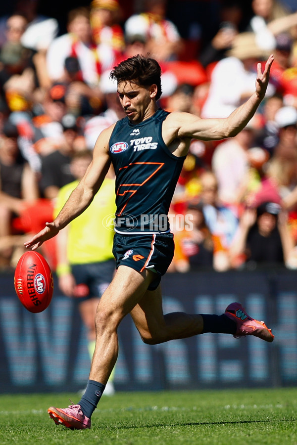 AFL 2025 Round 23 - Gold Coast v GWS - A-61402576