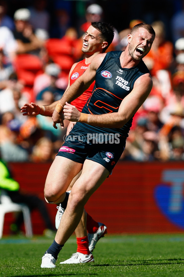 AFL 2025 Round 23 - Gold Coast v GWS - A-61402577