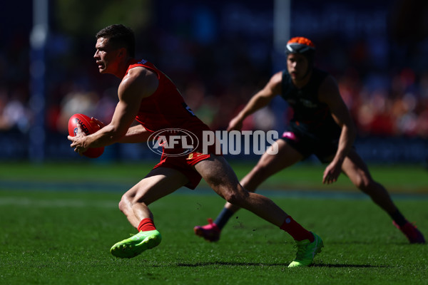 AFL 2025 Round 23 - Gold Coast v GWS - A-61404845