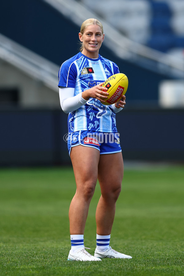 AFLW 2025 Round 01 - Geelong v North Melbourne - A-61404868