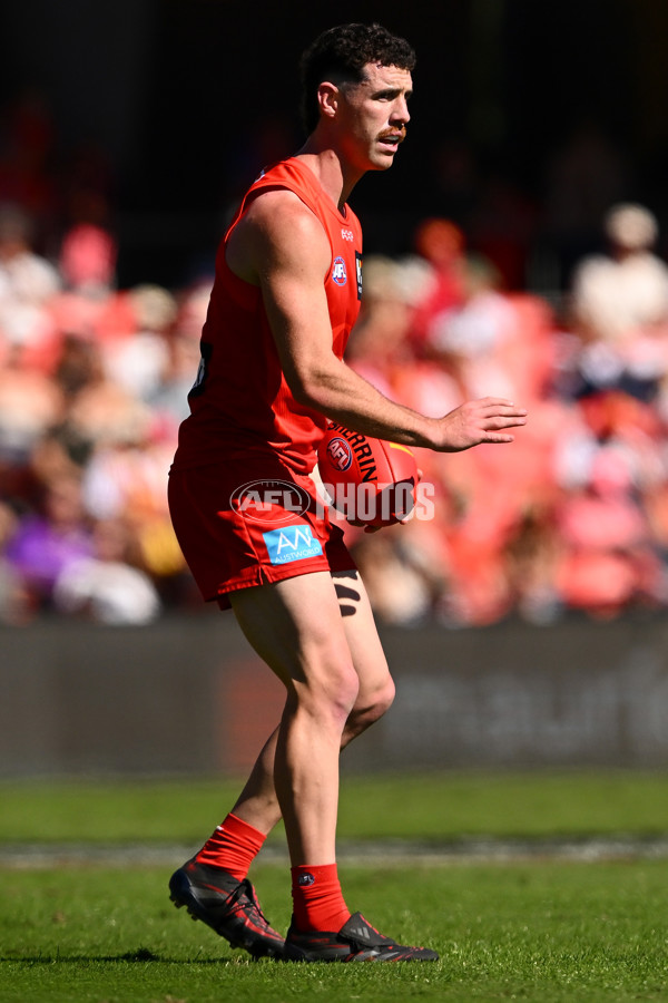 AFL 2025 Round 23 - Gold Coast v GWS - A-61405115